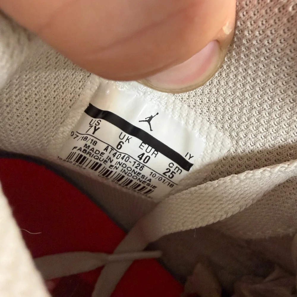 Jordan size 7y